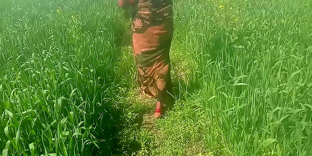 ass,bhabhi,big ass,big cock,boobs,desi,hardcore,hindi,indian,outdoor,public,realm,rubbing,sex